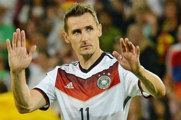 德國(guó)足球歷史盤(pán)帶突破最好的球員是誰(shuí)？